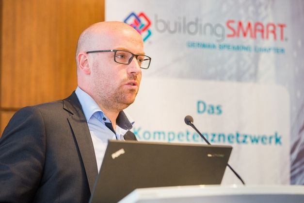 Dr.-Ing. Felix Nagel giving a lecture during the 14th BIM user day by buildingSMART